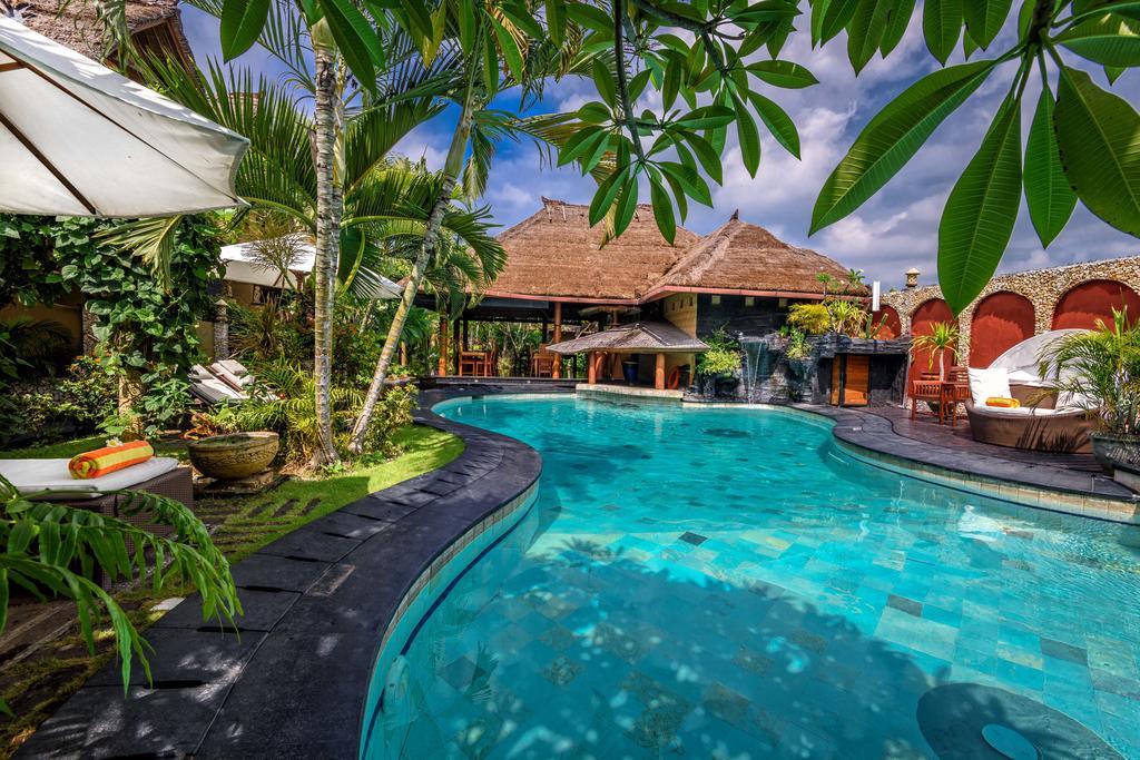 Hotel Puri Madawi Seminyak  Bagian luar foto