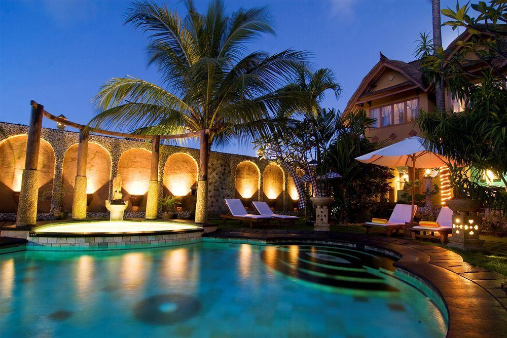 Hotel Puri Madawi Seminyak  Bagian luar foto