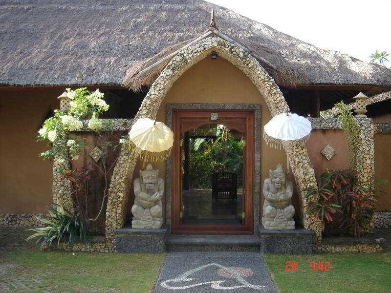 Hotel Puri Madawi Seminyak  Bagian luar foto